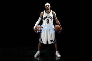 战术大师的完美演绎，阿隆索精准长传助攻阿韦罗亚破门，奠定胜局