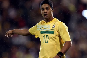 阿隆索深情追忆拉莫斯领袖魅力，坦言不解阿扎尔皇马生涯黯淡之谜